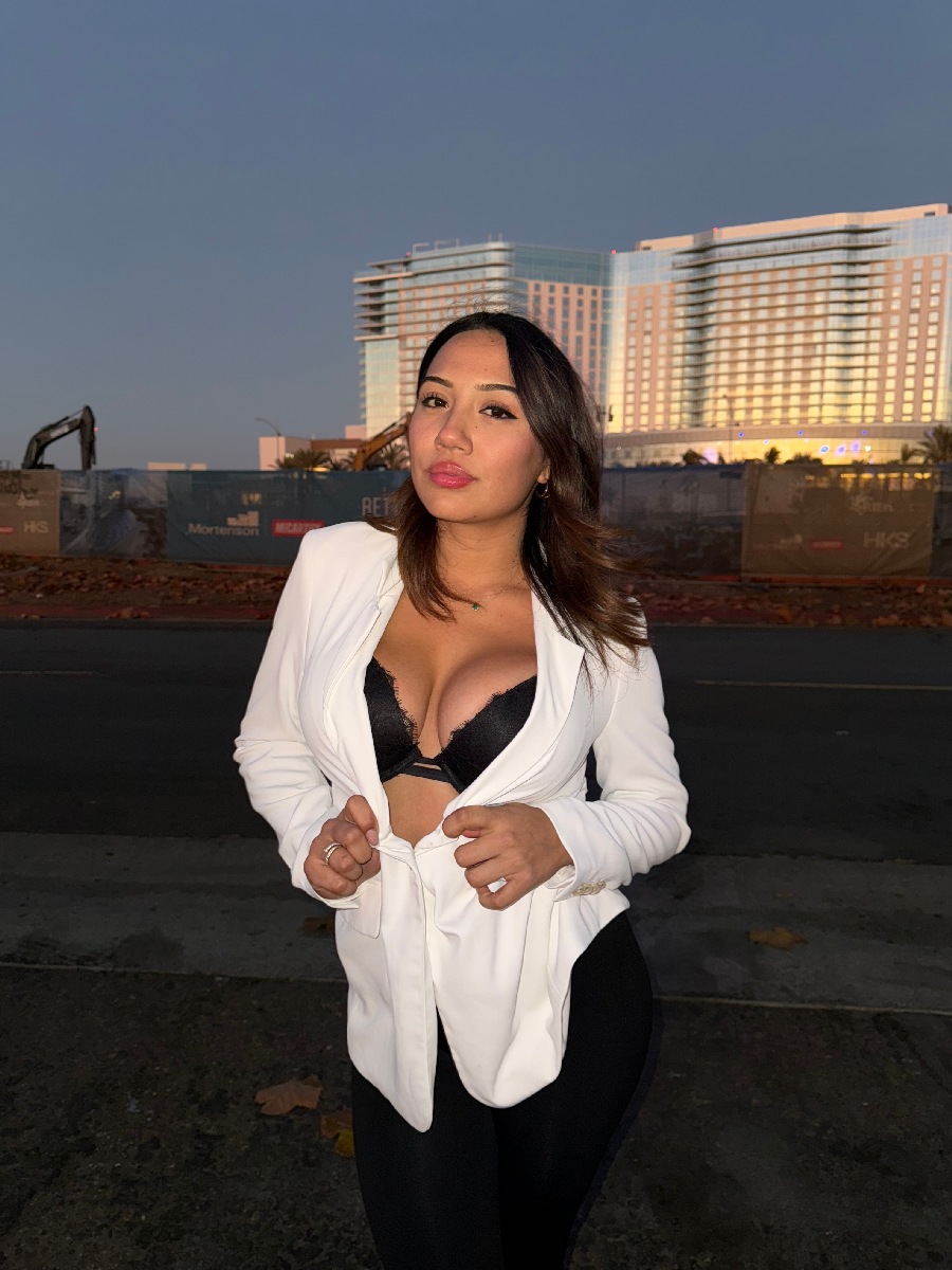 Take a pause and enjoy Ali Cruz — streaming from Bursa